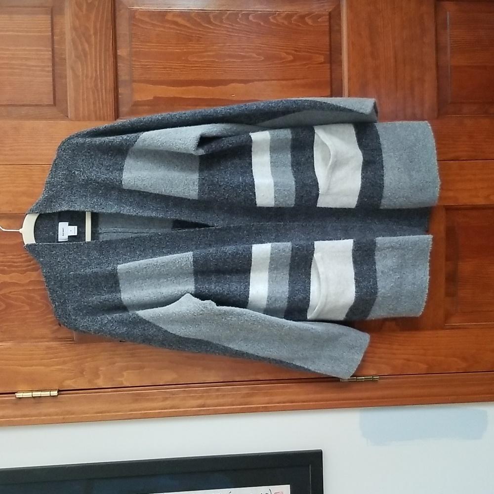 Old navy sweater